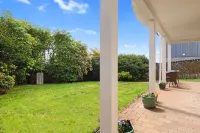 The Milford Garden House โรงแรมใกล้หาด Takapuna Beach