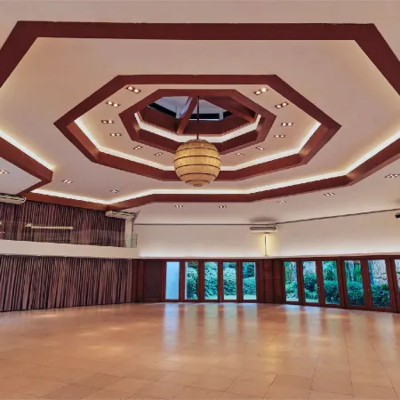 Mckinley City Central Stay Apartments Отели рядом с достопримечательностью «Корейское посольство»