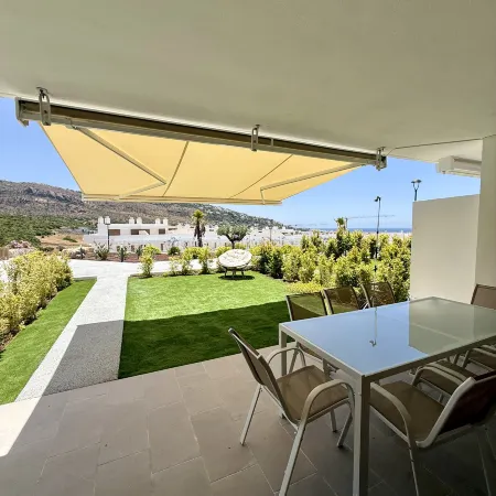 Lirios Residencial Block 1 Garden 13