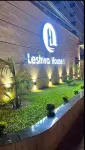 Leshwa Executive 1 bed with indoor heated pool. - Airport Shuttle
