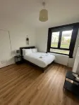 Bright 2 Bed Flat · Oakley - 2-Star