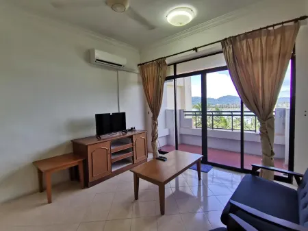 My Getaway Home @Marina Cove Отели в г. Лумут