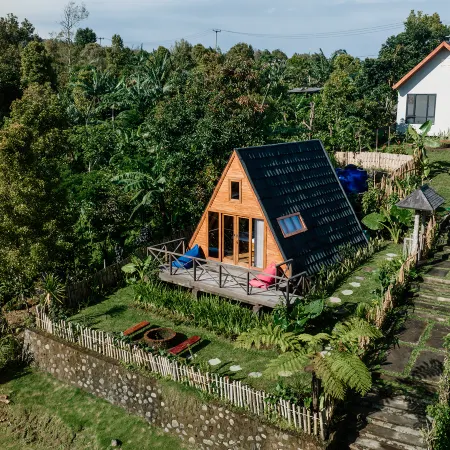 Villa Kayu Amertha Отели рядом с достопримечательностью «Водопад Гит-Гит»