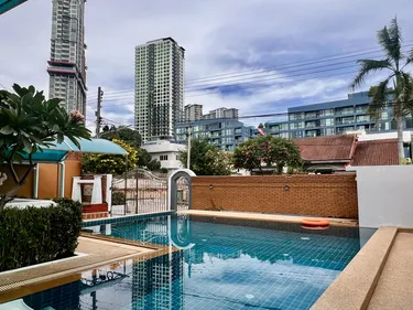 รูปภาพของChasing Light Villa