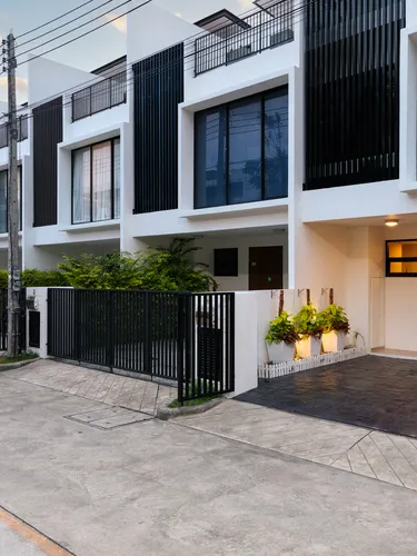 รูปภาพของSpacious 3bd Townhouse in Laguna park