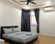 Majestic Sanctuary Homestay Netflix / 2 Carpark Hotels in Tupai