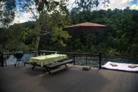 Anuksa Lodge Chi Phat Hotels in Thma Bang