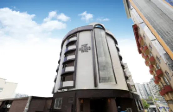 Hound Hotel Jeonju Junghwasan Hotels in 