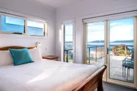 Ensorcelled Hotel a Swansea