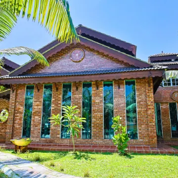 DAWA Brickhouse - Balinese Guesthouse in Thompson Ipoh by Ryokan Management