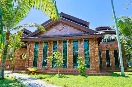 DAWA Brickhouse - Balinese Guesthouse in Thompson Ipoh by Ryokan Management