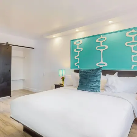 Hotel Zazz