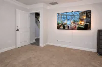 Luxury 5-Bed Family Home Near Raleigh Sleeps 12