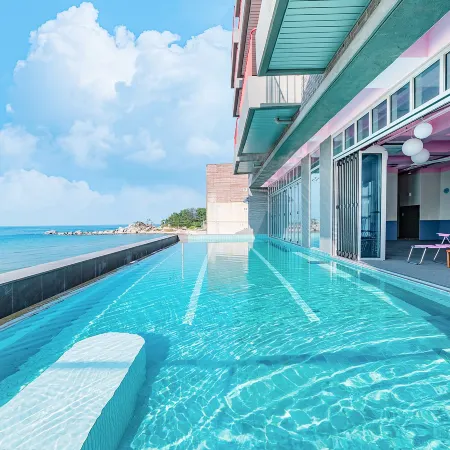 Apex Hotel