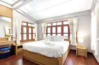 Pool Villa Sathorn Bangkok