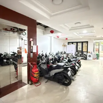 Era Apartment Kham Thien Отели рядом с достопримечательностью «Центральный Цирк»