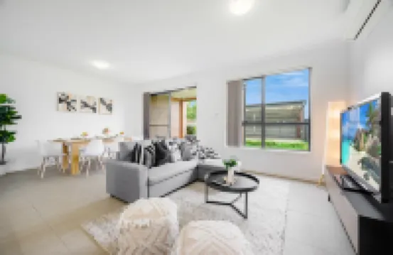Lovely 4BR Austral Retreat Close to Station For 10 Guests