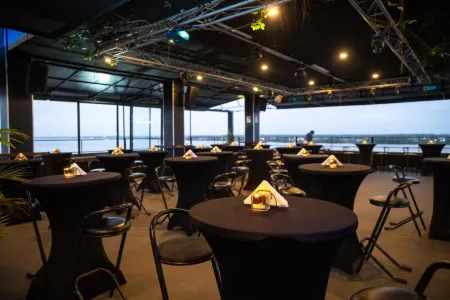 Royal Breeze Paramaribo Отели рядом с достопримечательностью «Palmentuin»