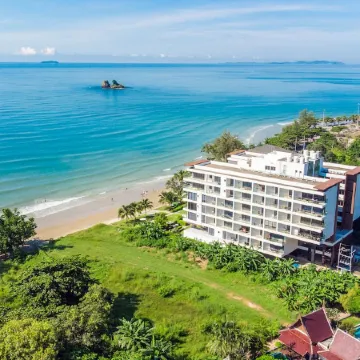 Private Beachfront 2 Bedroom Suite Full Ocean View