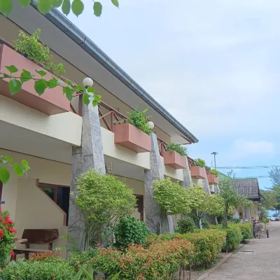 Seaview Resort サラナット タマラム寺院周辺のホテル