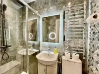 Luxury 6 en-suite Bedrooms - Wembley Stadium 5 KM Hotels in Northolt