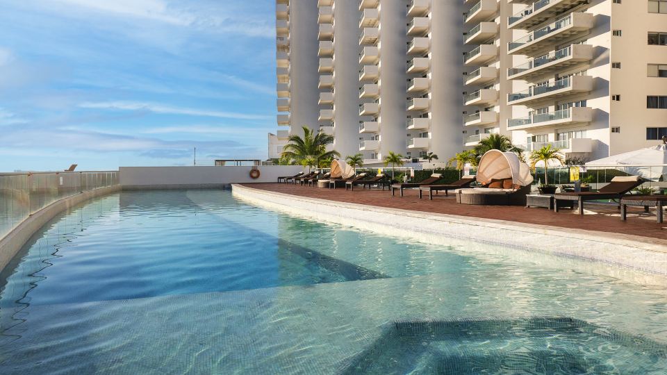 SUITES MALECON CANCUN