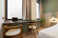 Ola Living Chamartín Studios Hotels near Estacion de Chamartin