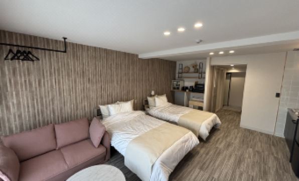 PrincePrageOkinawa301
