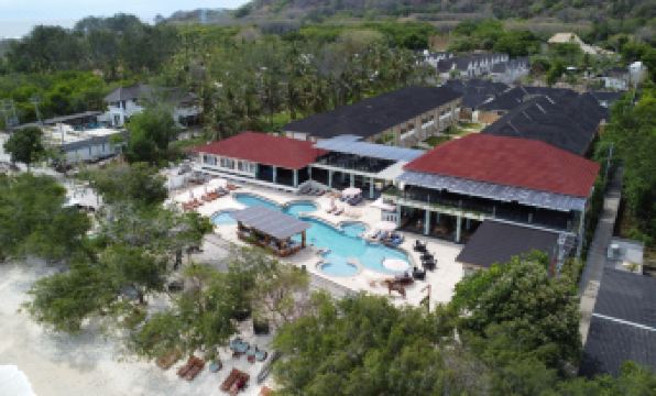 Pine Tree Beach Hotel