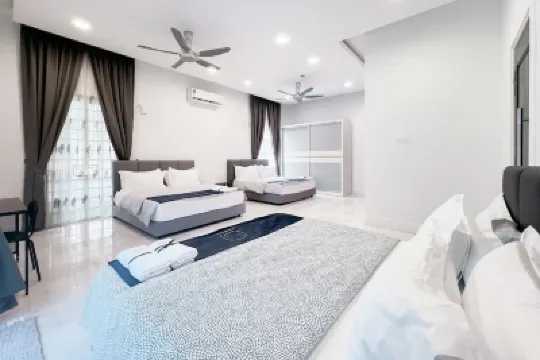 Luxury Villa Smarthome Monterez Club Golf, Shah Alam Отели в г. 