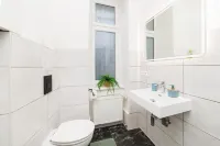 Deluxe Suite near Messe Berlin 8 Guests 2 Bathroom - เปิดใหม่