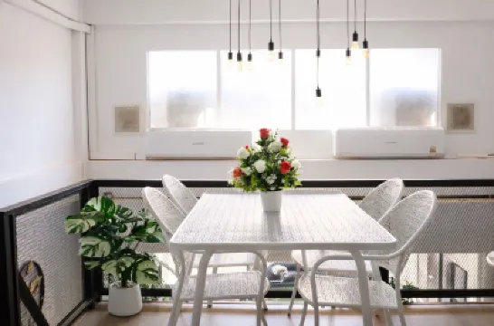 Feelhome Poshtel 大象之家附近的飯店
