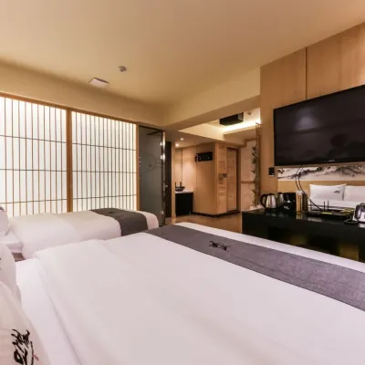 Jungni Manwol Hotel Hotels near Daedeok-gu