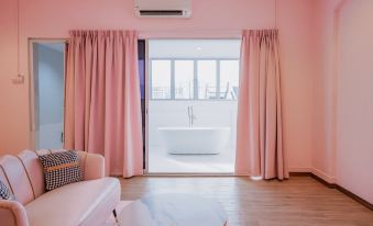 The Pink Boutique