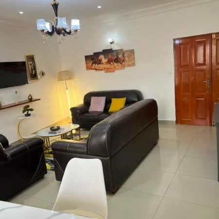 Deluxe Decor & Elegance with Balcony