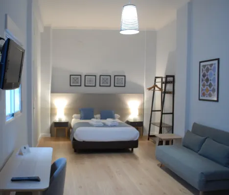 LA PERLA GRANADA SUITES - 3-Star