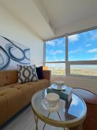 Spacious Central Downtown Condo Yonge/Bloor