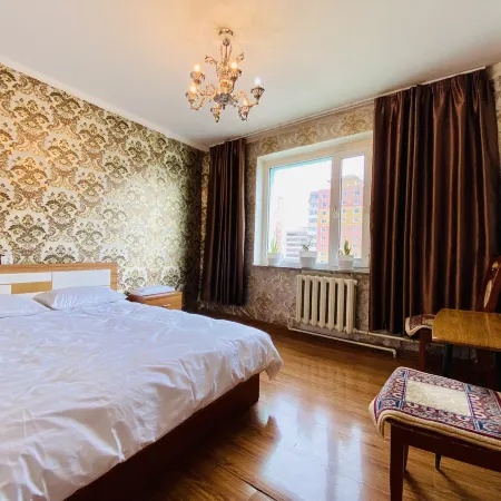 Jack's serviced apartment in the city center Отели рядом с достопримечательностью «Монгольский национальный исторический музей»