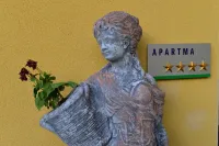 E&E Apartments  Free Parking / City Center LJ Hôtels à : Lavrica