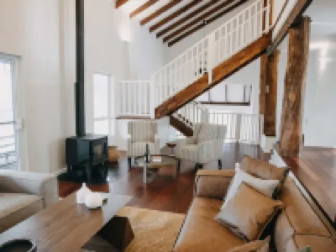 Ampersand Estates The Vintner's Residence Hotels in Pemberton