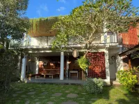 Munay Villa 기안야르 호텔
