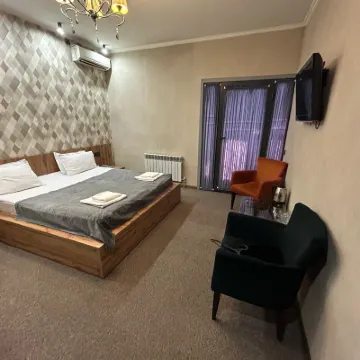 Hotel Mardin โรงแรมใกล้สนามบินอัลมาตี