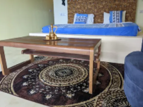 Kivulini  garden lodge and restaurants