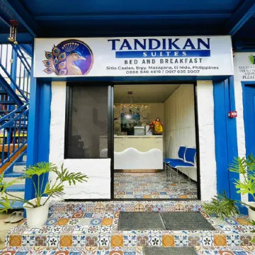 Tandikan Suites