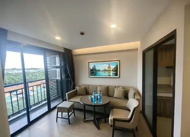 รูปภาพของATOUR