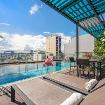 Happy House Hotel & Apartment