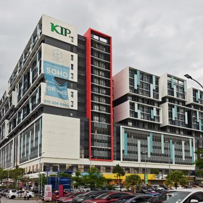 KIP Core Soho Suite by Five Senses Hotels near ARENA BBST@SEPANG