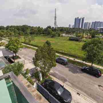 Reflexion Puchong Private Pool Villa Group-Friendly Hotel Exterior