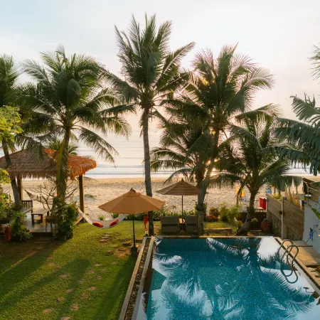 Baan SanSuk Pranburi - Beach Front & Pool Villa