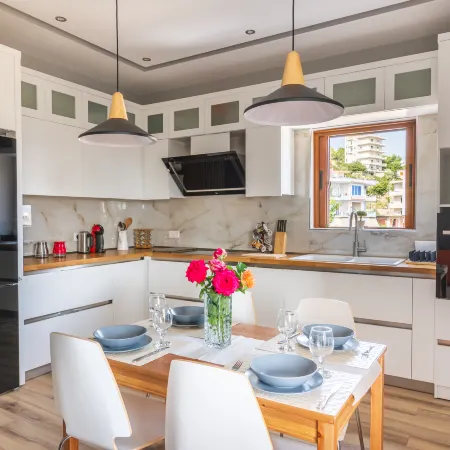 Great Alexander Suites